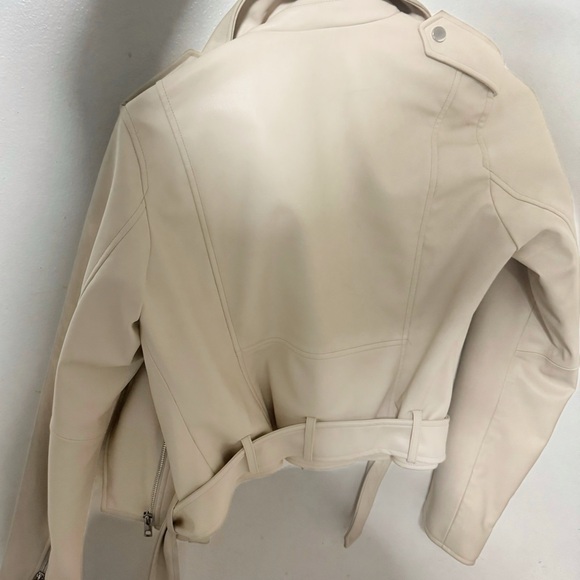 Zara Women's Light Beige Faux Motorcycle Leather Jacket - Picture 5 of 9